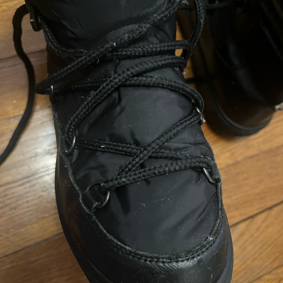 Moncler Winter boots - Picture 9 of 16